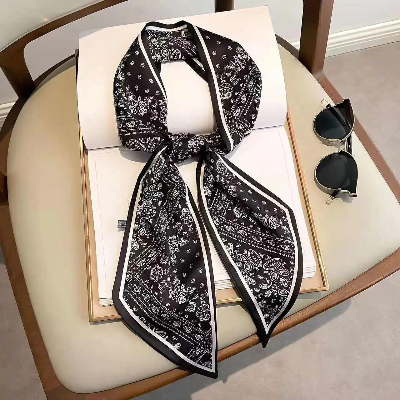 Design Print Skinny Sjaal Plai - Luxury Bags Made recensie en prijs