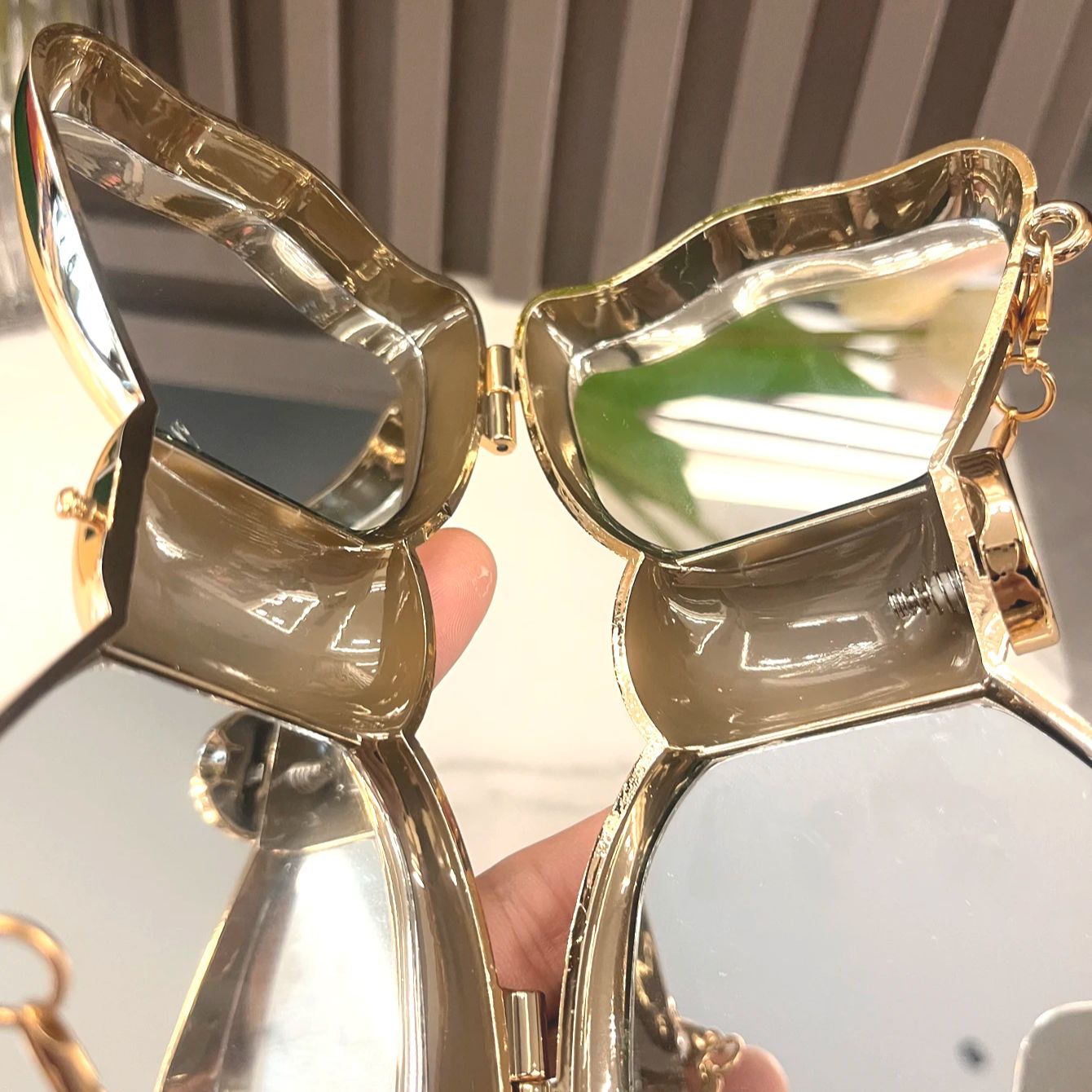 Gouden avondtasje portemonnees - Luxury Bags Made recensie en prijs
